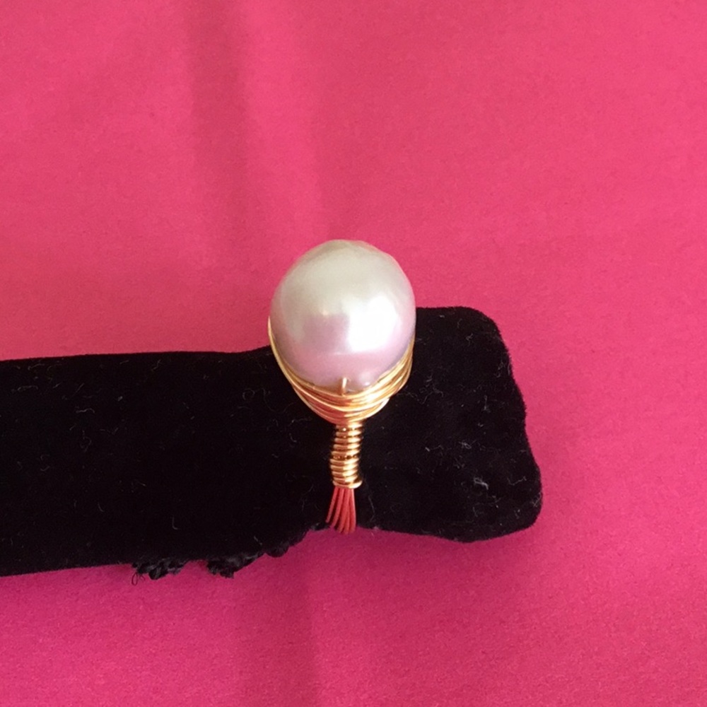 Wire Pearl Ring - Picture 4 of 4